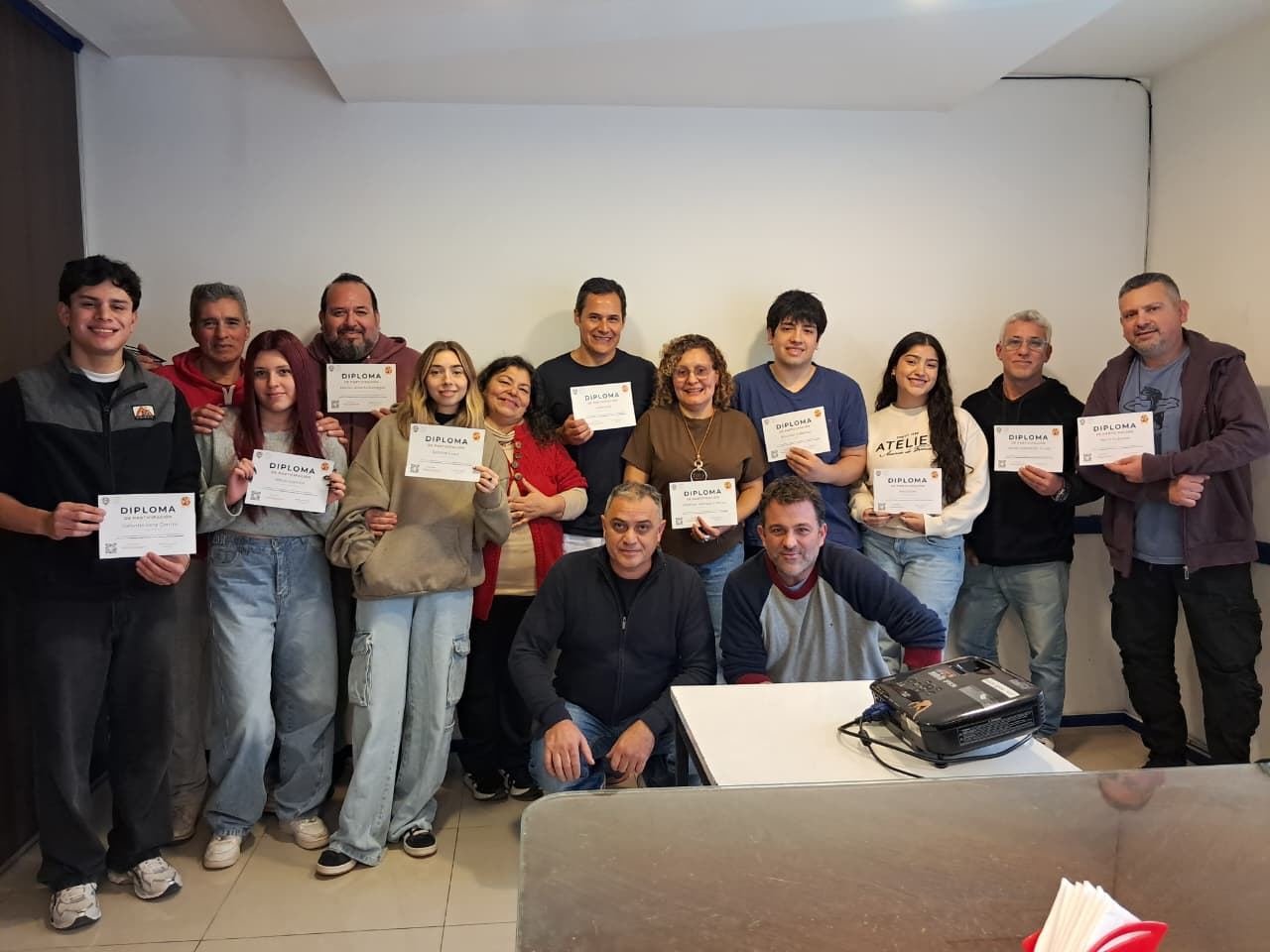 Entrega de diplomas al finalizar el curso en el Centro de Panaderos del Oeste de Bs As